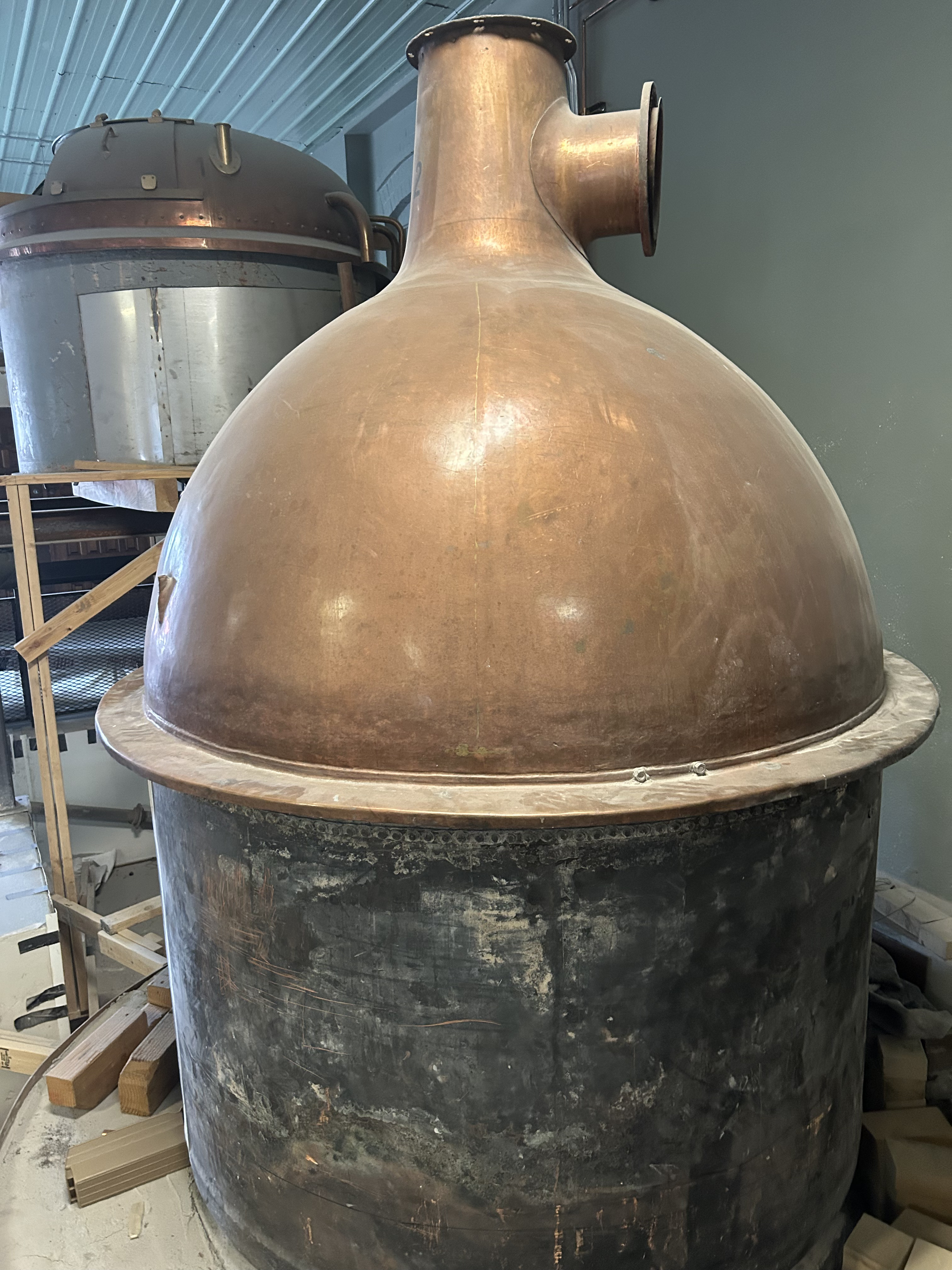 1921 German copper brew kettle from Weber Brewery, Kenzingen — fully assembled with dome
